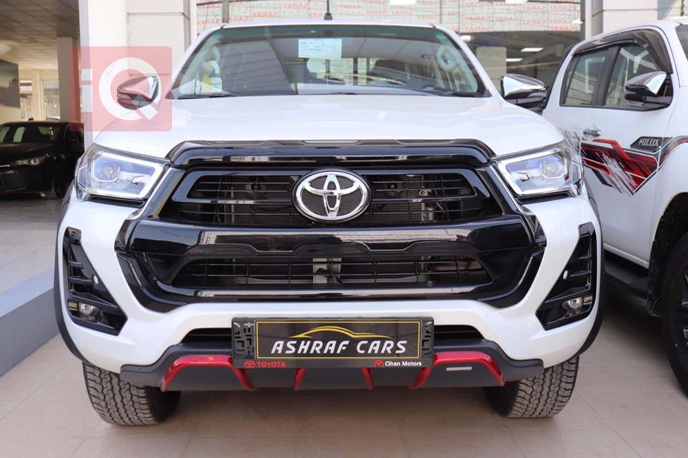 تويوتا هايلوكس